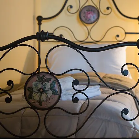 Palazzo Lauritano Maison d'hôtes 4*