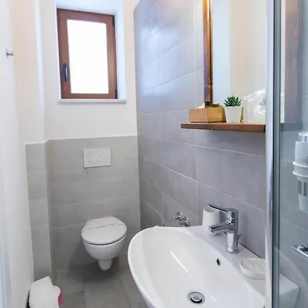 劳力塔诺宫殿旅馆 招待所